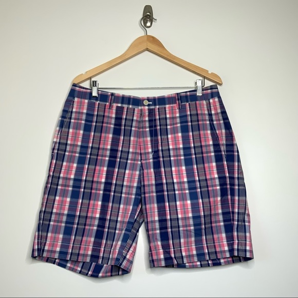 Vineyard Vines Classic Fit 9” Breaker Short. (NWT) Size 34 Waist. - Picture 1 of 5